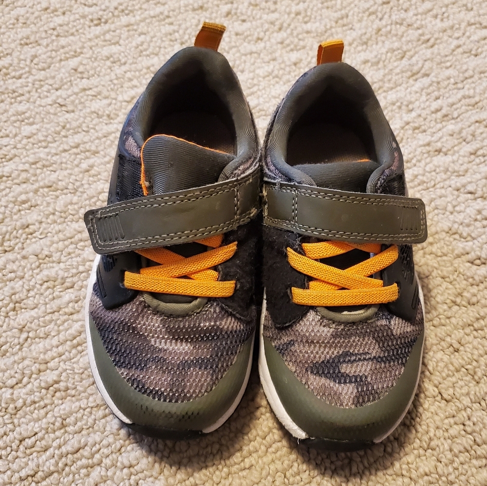 Cat & Jack camo shoes